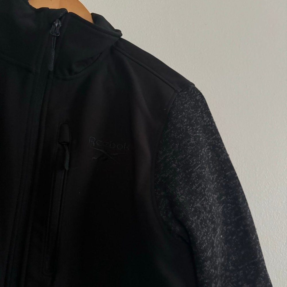 Reebok jacket - Picture 2 of 6